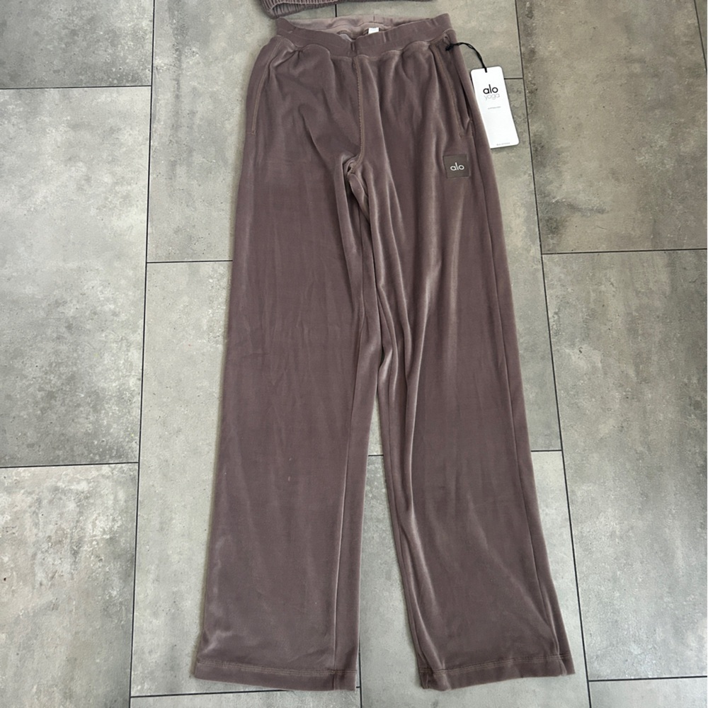 NEW Alo hot cocoa velour glimmer wide leg pant and scoop neck bra set XXS/XS - Picture 11 of 12
